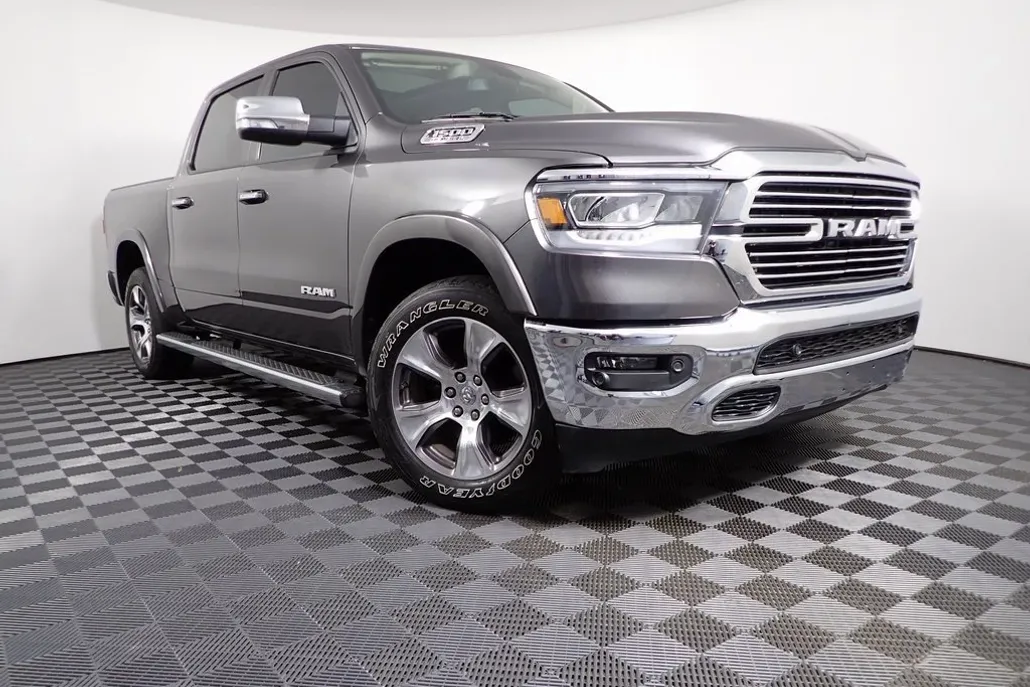 2020 Ram 1500 Laramie photo 1