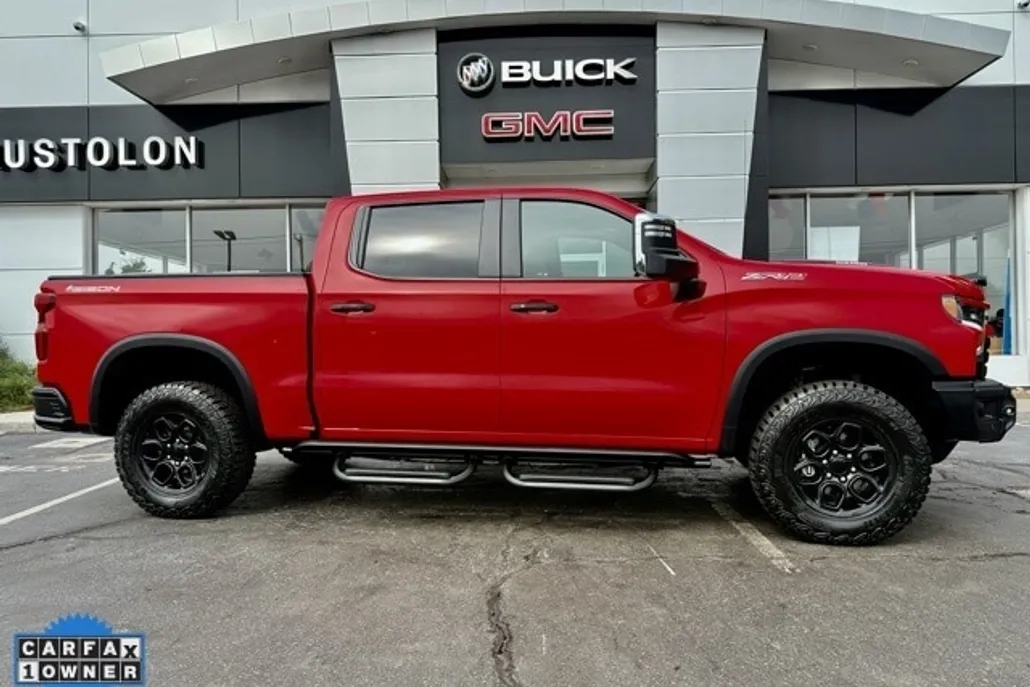 2024 Chevrolet Silverado 1500 ZR2 photo 1
