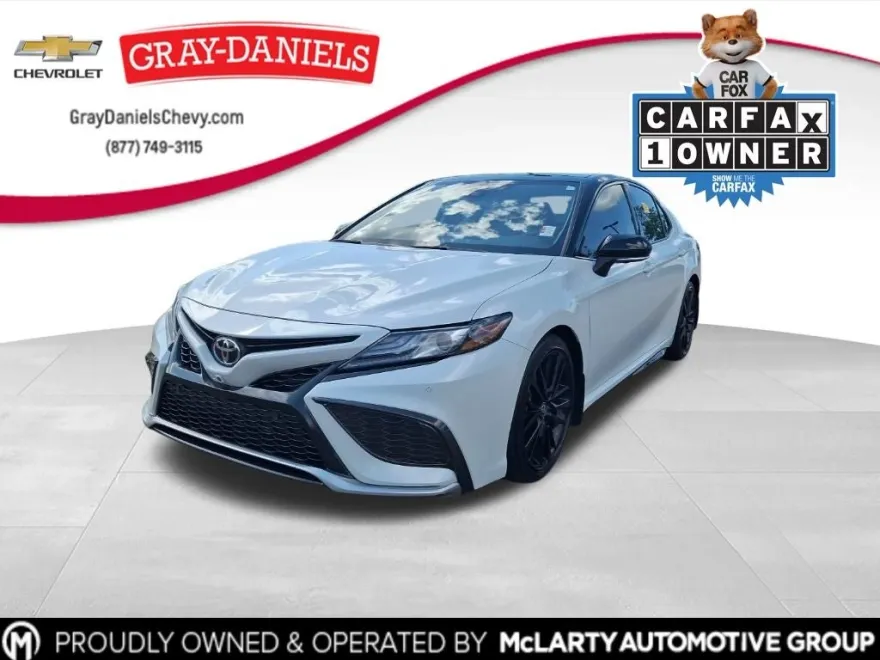 2021 Toyota Camry XSE V6 photo 1