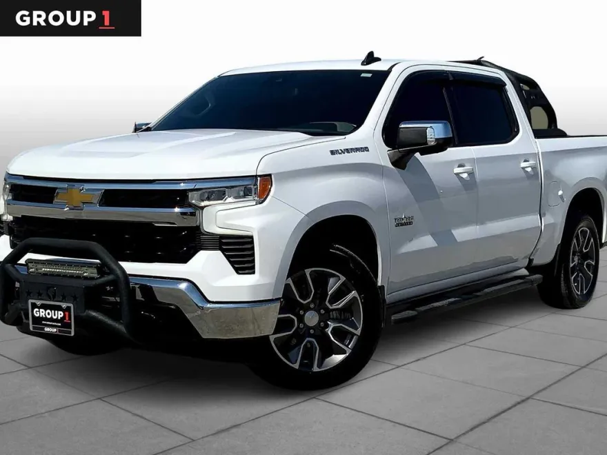 2022 Chevrolet Silverado 1500 LT photo 1