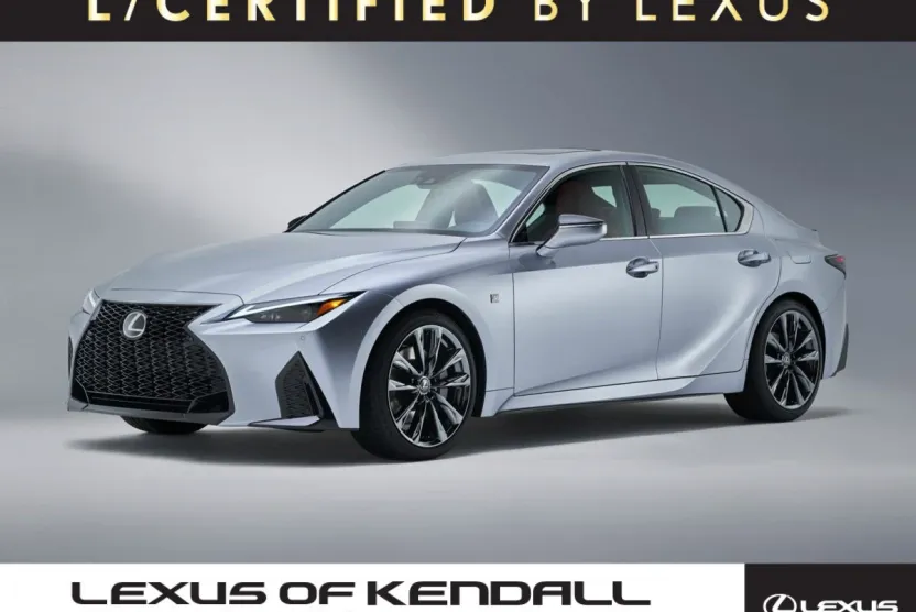 2022 Lexus IS 350 F SPORT photo 1