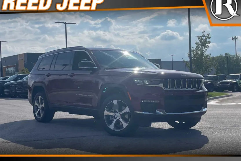 2025 Jeep Grand Cherokee Limited photo 1