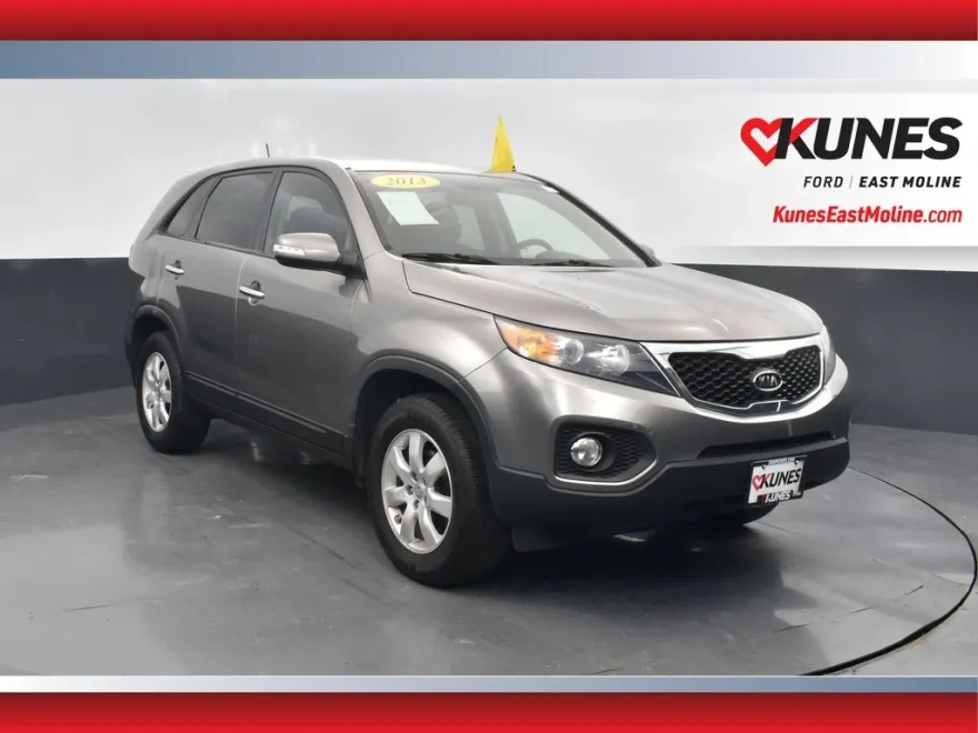 2013 Kia Sorento LX photo 1