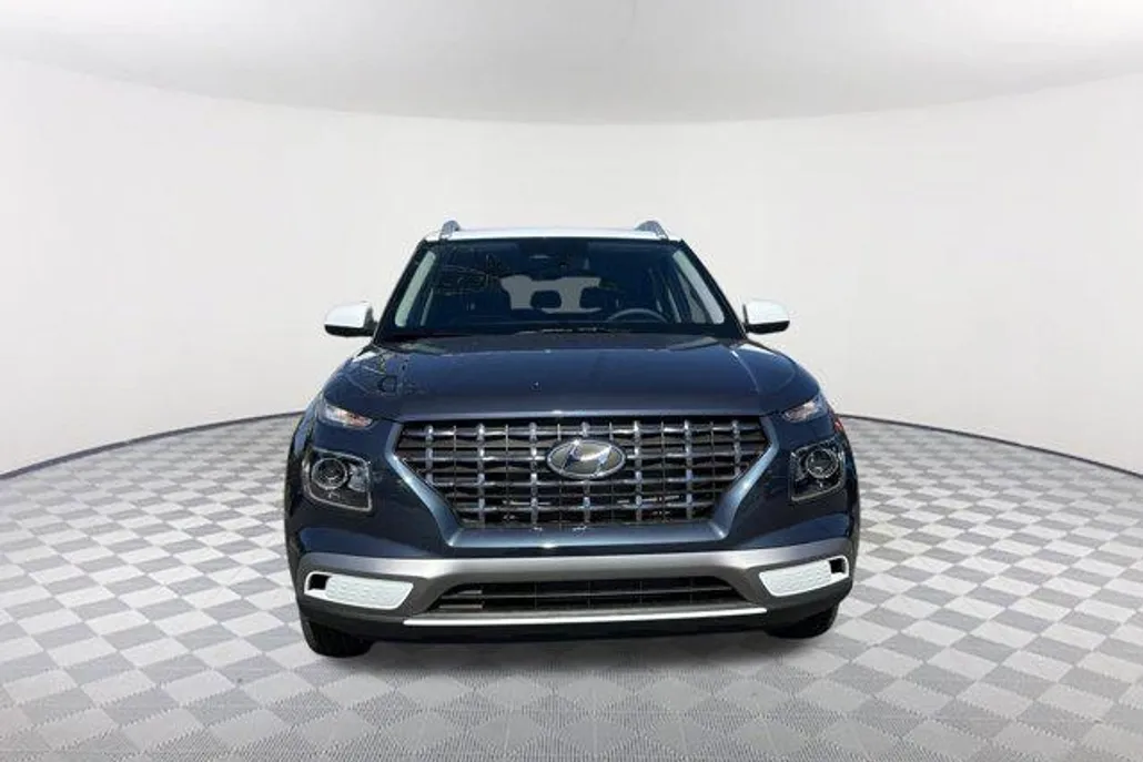 2026 Hyundai Venue SEL photo 1