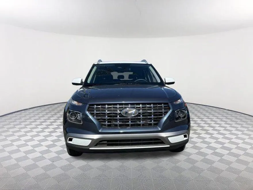 2026 Hyundai Venue SEL photo 1