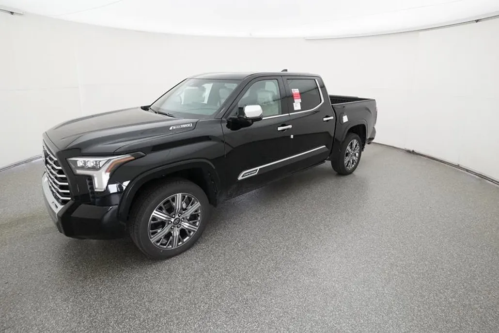 2025 Toyota Tundra CapStone CrewMax photo 1