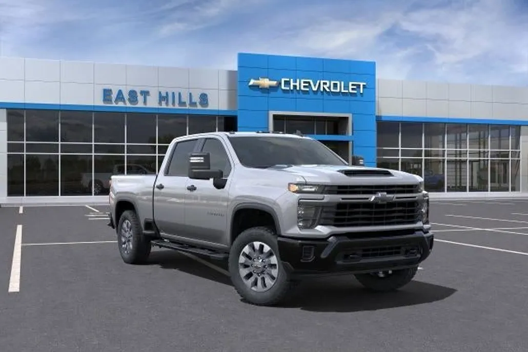 2024 Chevrolet Silverado 2500HD Custom photo 1
