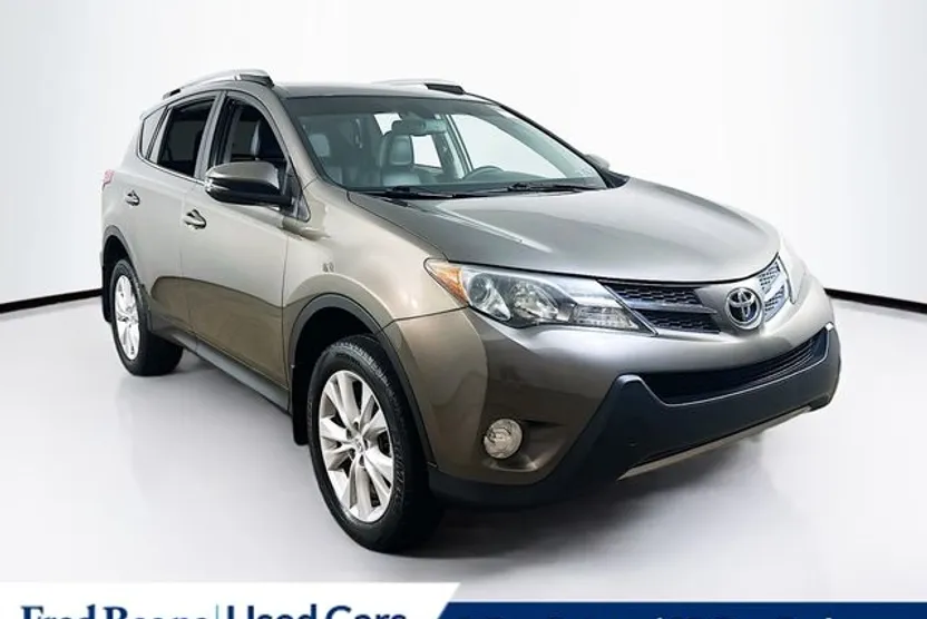 2015 Toyota RAV4 Limited photo 1