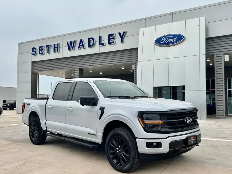 2025 Ford F-150 XLT photo 1