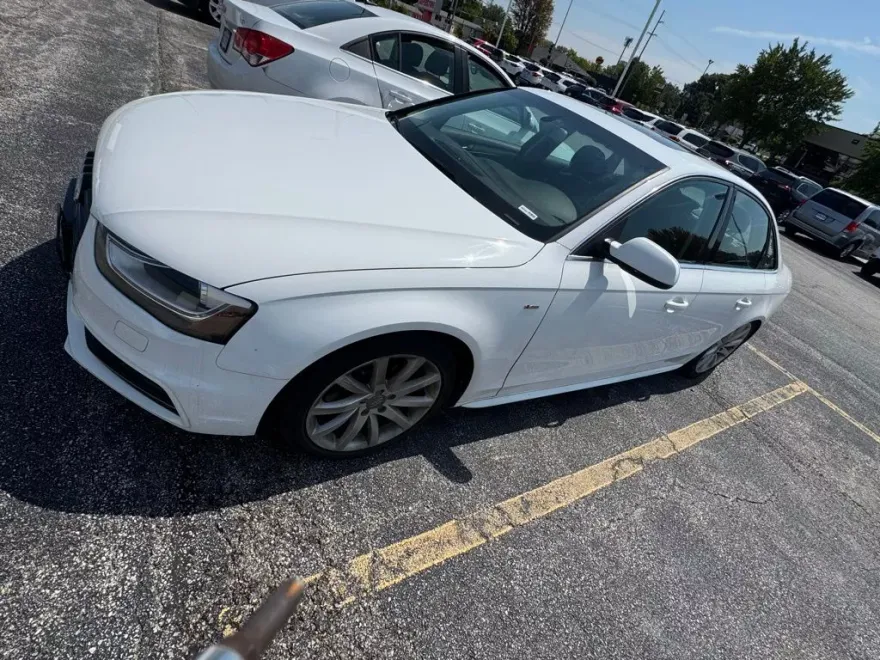 2014 Audi A4 2.0T Premium photo 1