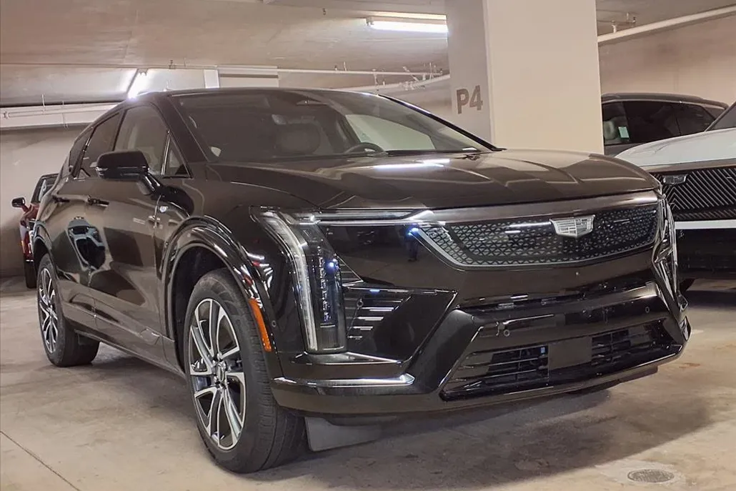 2025 Cadillac Optiq Sport photo 1