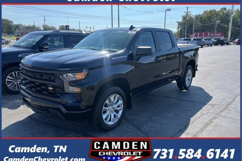 2023 Chevrolet Silverado 1500 Custom photo 1
