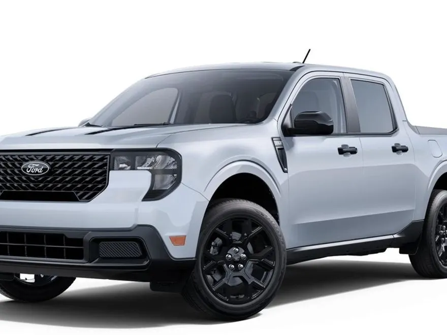 2025 Ford Maverick XLT photo 1