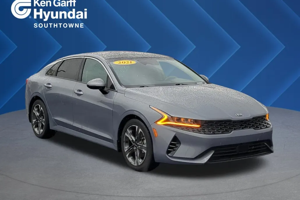 2021 Kia K5 EX photo 1