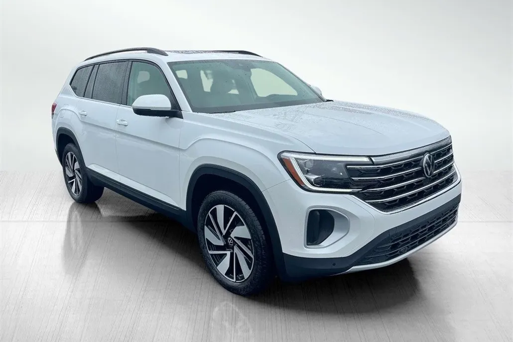 2026 Volkswagen Atlas SE Technology photo 1