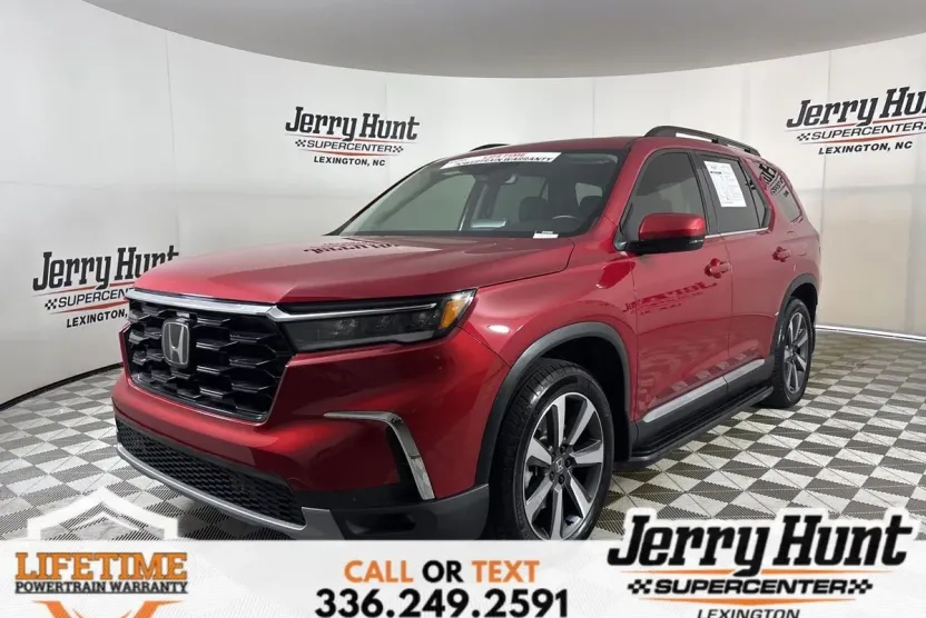 2025 Honda Pilot Touring photo 1