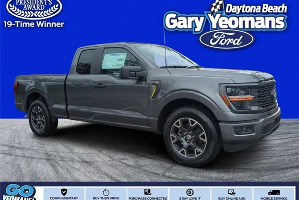 2025 Ford F-150 STX photo 1