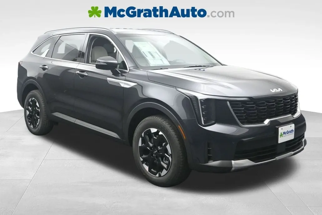 2025 Kia Sorento S photo 1