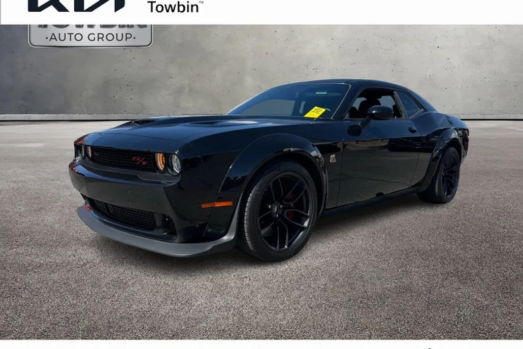 2021 Dodge Challenger R/T Scat Pack Widebody photo 1