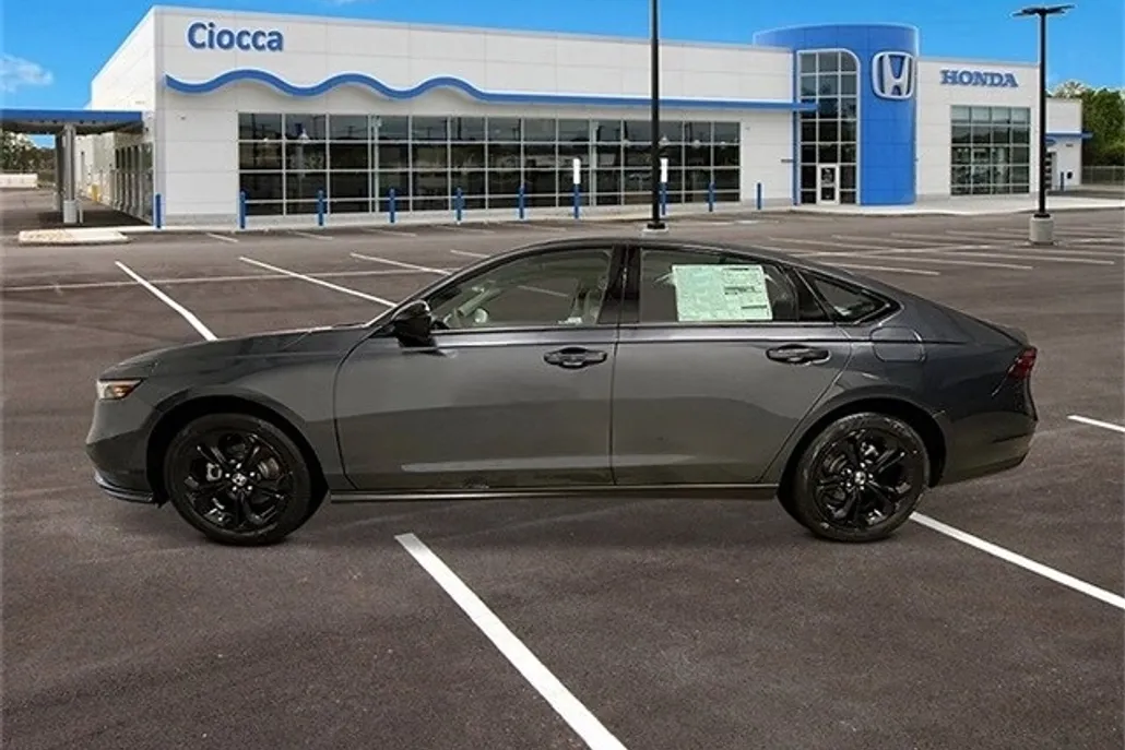 2025 Honda Accord SE photo 1