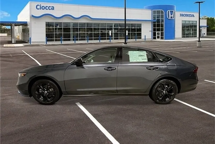 2025 Honda Accord SE photo 1