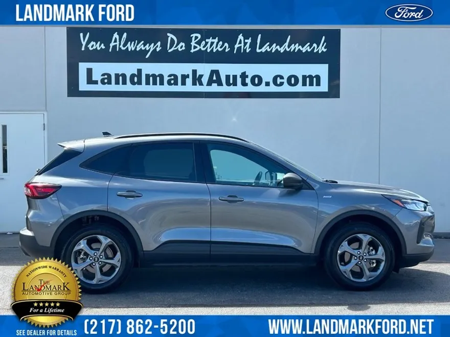 2025 Ford Escape ST-Line photo 1