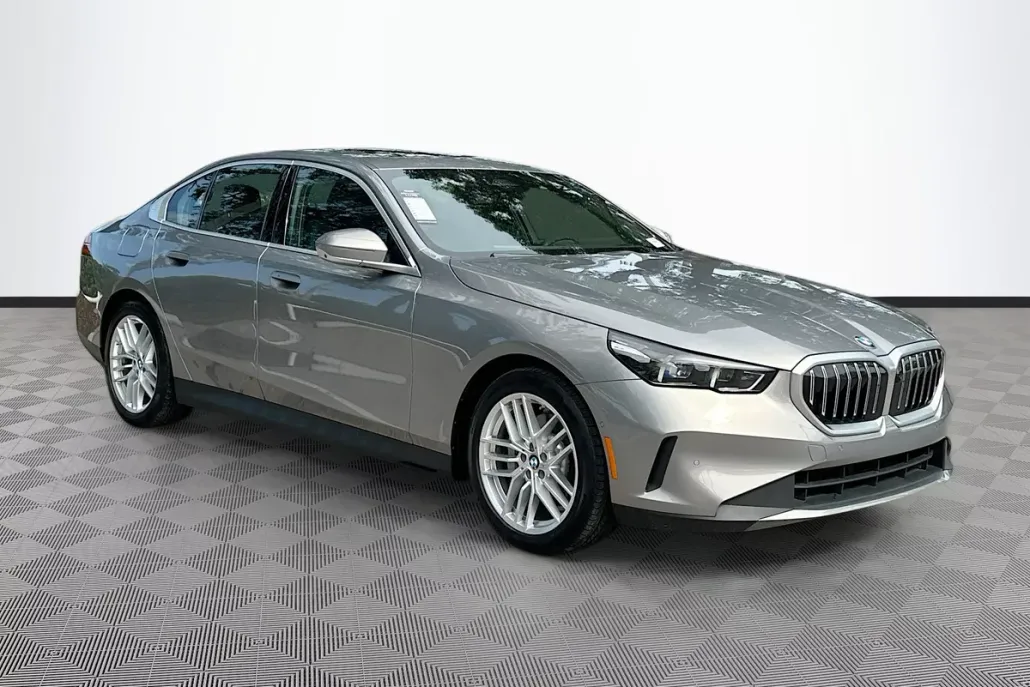 2025 Bmw 530i photo 1