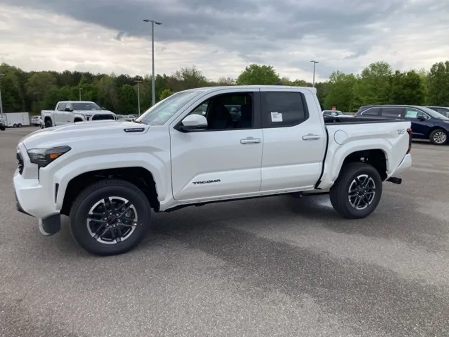 2025 Toyota Tacoma TRD Sport photo 1