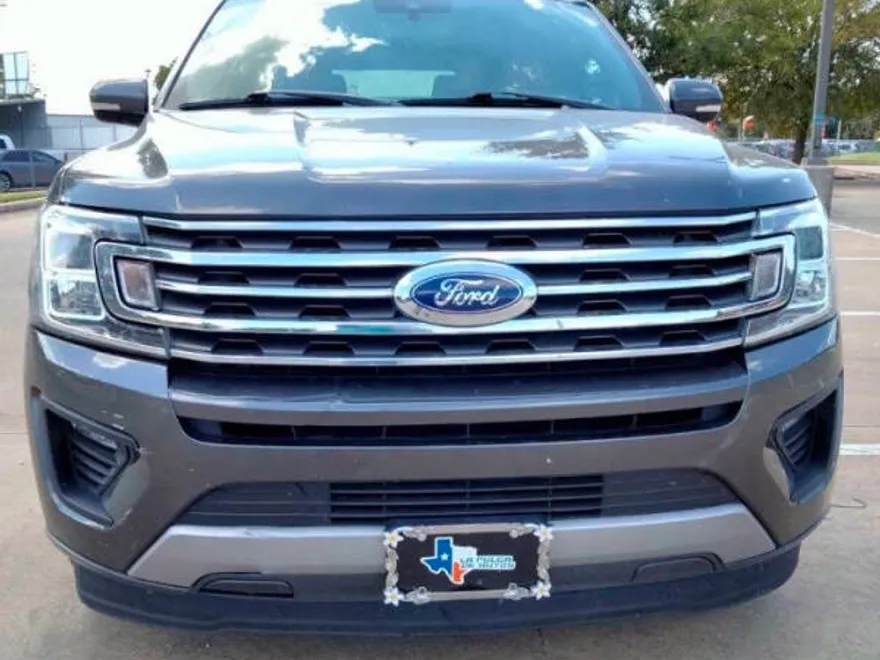 2020 Ford Expedition MAX XLT photo 1
