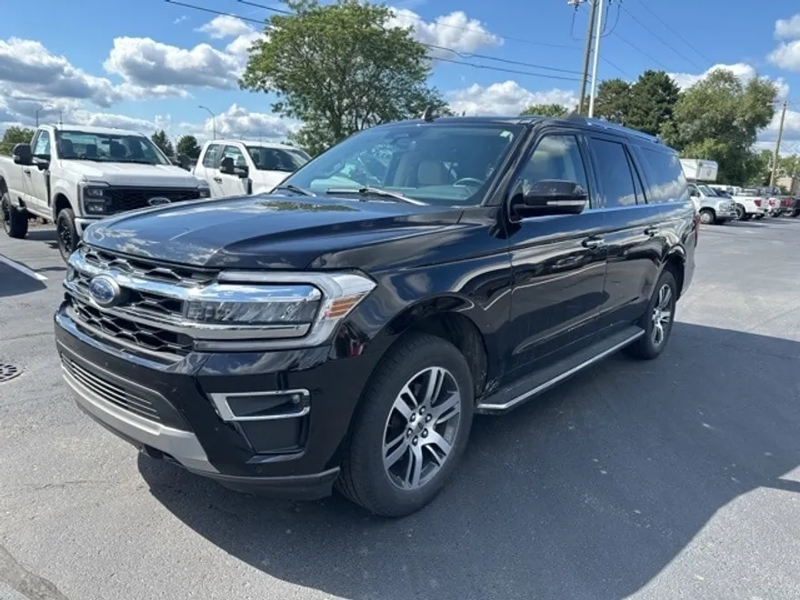 2022 Ford Expedition MAX Limited photo 1