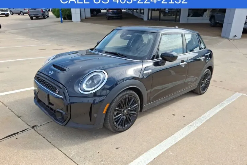 2024 Mini Cooper 4 Door Hardtop S photo 1
