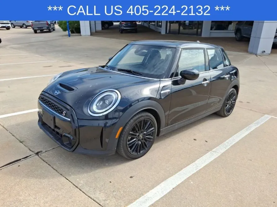 2024 Mini Cooper 4 Door Hardtop S photo 1