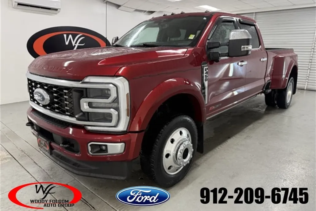 2025 Ford F-450 Platinum photo 1