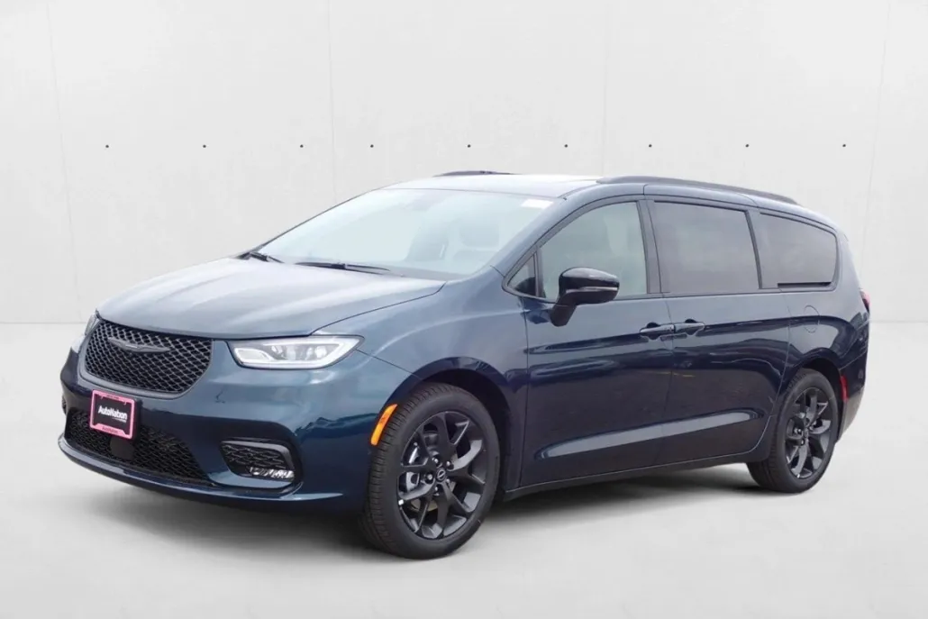 2025 Chrysler Pacifica Limited photo 1