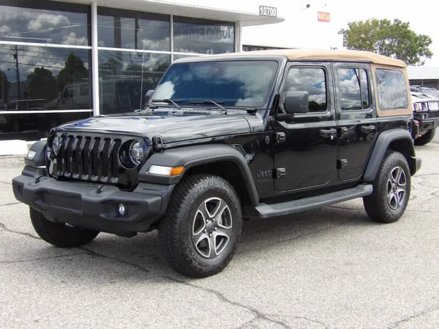 2020 Jeep Wrangler Unlimited Black & Tan photo 1