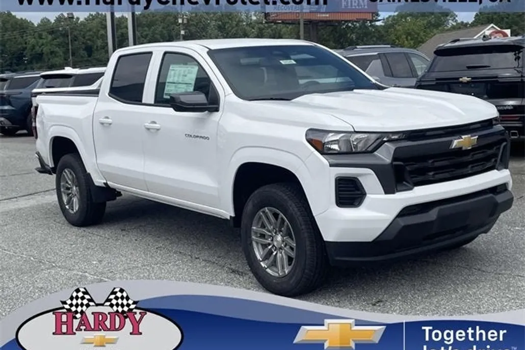 2026 Chevrolet Colorado LT photo 1