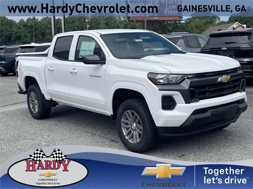 2026 Chevrolet Colorado LT photo 1