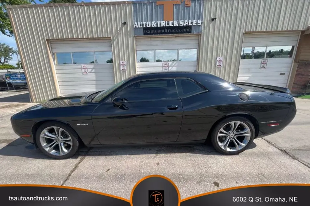 2020 Dodge Challenger R/T photo 1