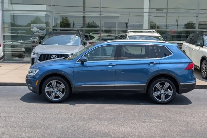 2020 Volkswagen Tiguan SEL photo 1