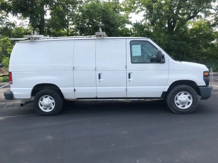 2012 Ford E-250 photo 1