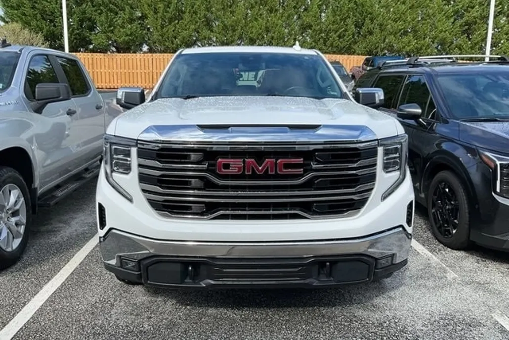 2024 Gmc Sierra 1500 SLT photo 1