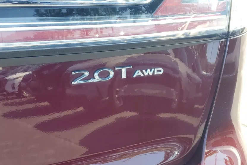 2019 Lincoln Nautilus Standard photo 1