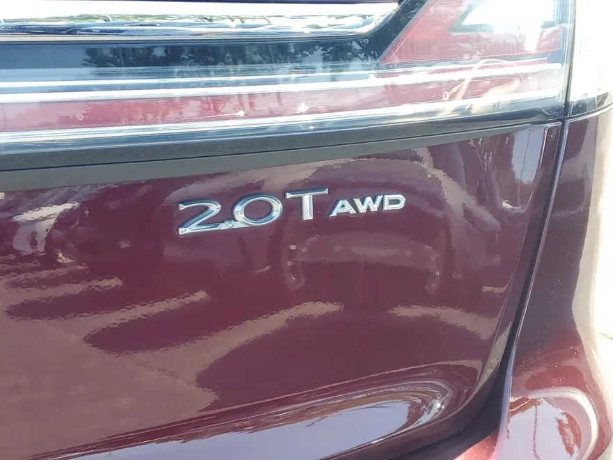 2019 Lincoln Nautilus Standard photo 1