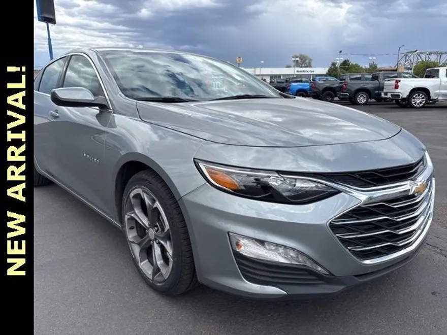 2024 Chevrolet Malibu 1LT photo 1