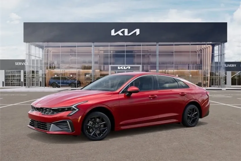 2025 Kia K5 LXS photo 1