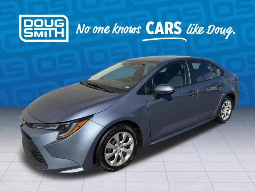 2024 Toyota Corolla LE photo 1