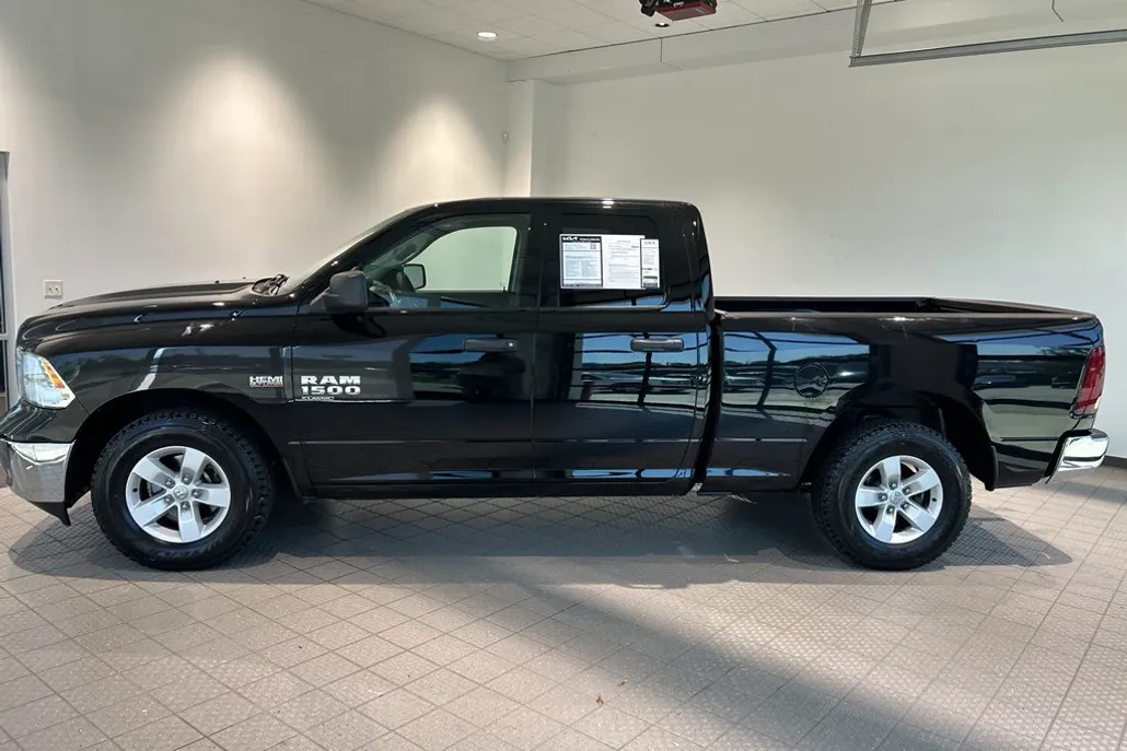2019 Ram 1500 Classic Tradesman photo 1