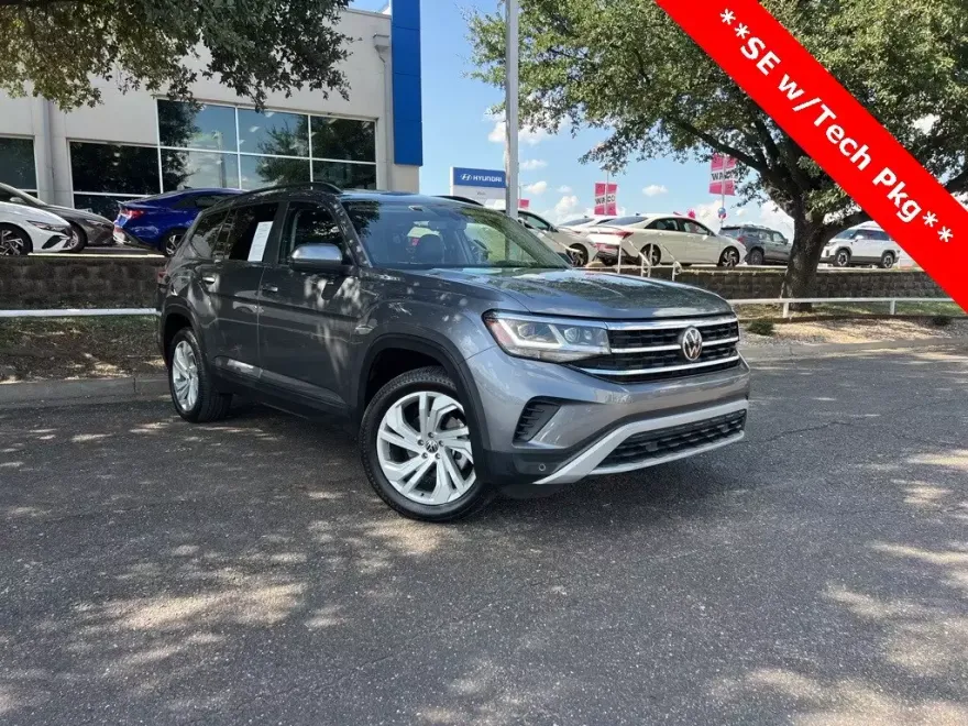 2022 Volkswagen Atlas SE Technology photo 1