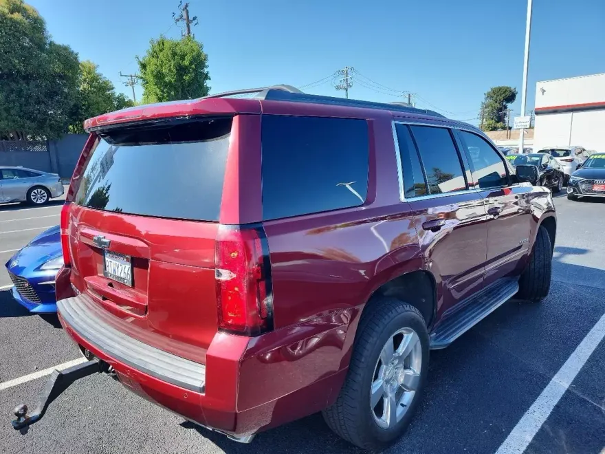 2017 Chevrolet Tahoe LS photo 1