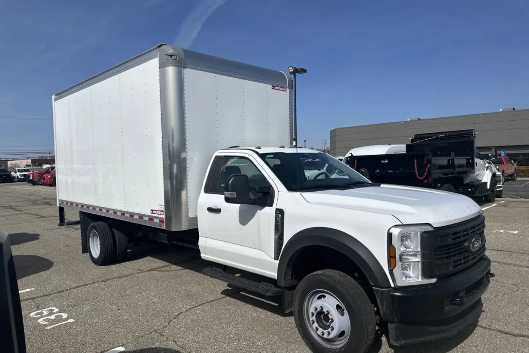 2024 Ford F-550 photo 1